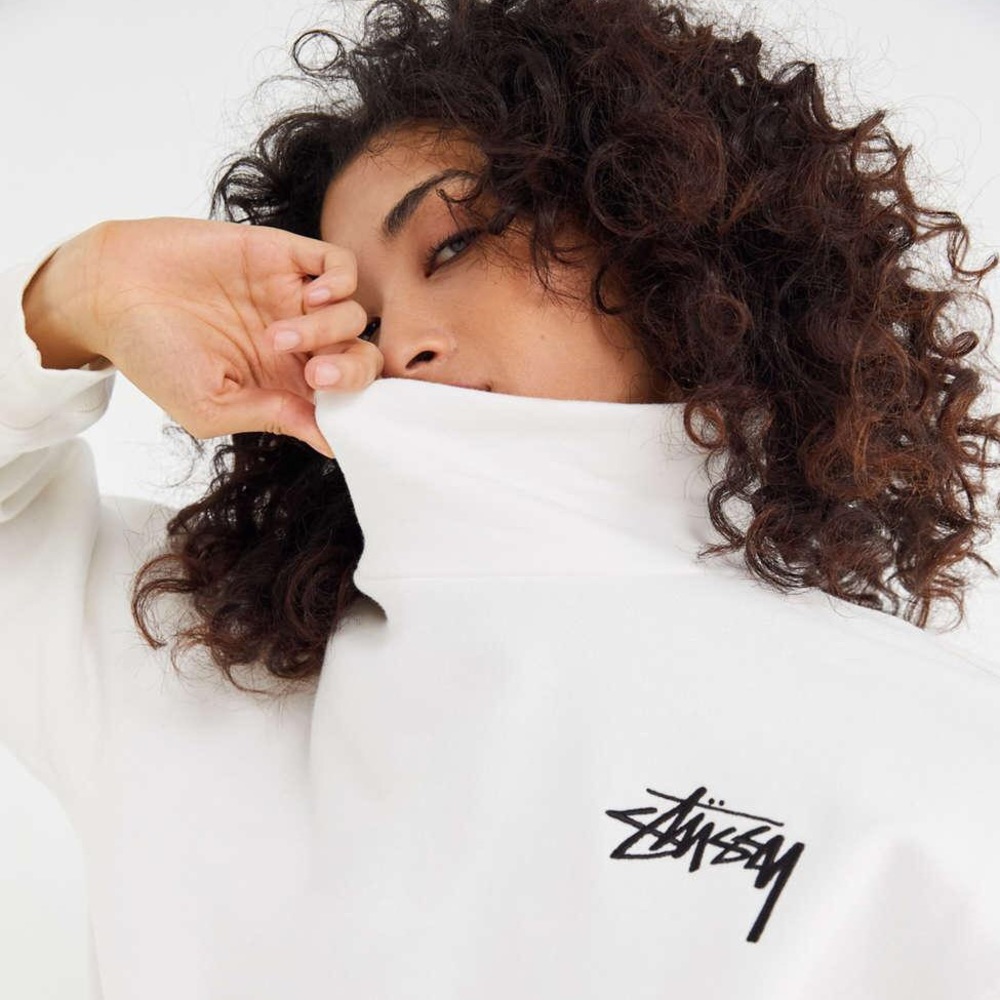 Stussy turtleneck sweatshirt